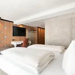 Hotel Sonnenhof Centrum 4*