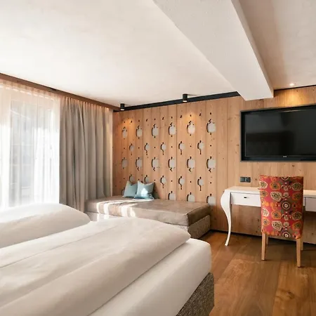 ホテル Sonnenhof Centrum 4*