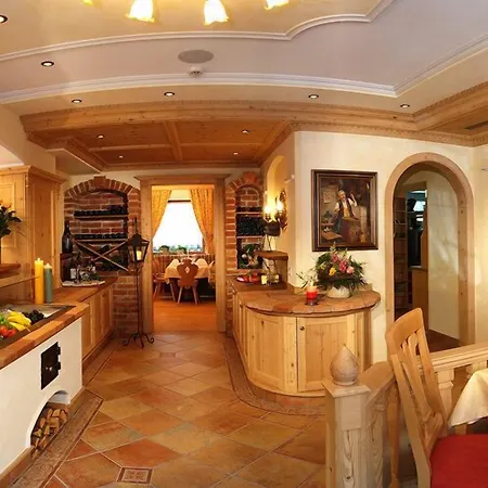 Sonnenhof Centrum Hotel 4*