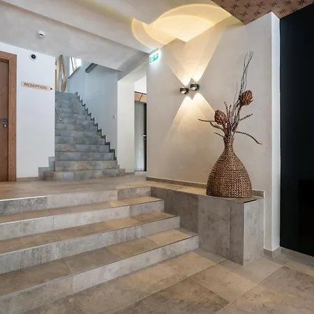 Sonnenhof Centrum 호텔 겔로스