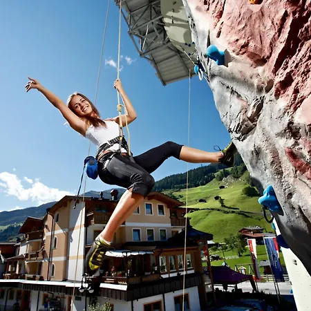 Sonnenhof Centrum 호텔 4*