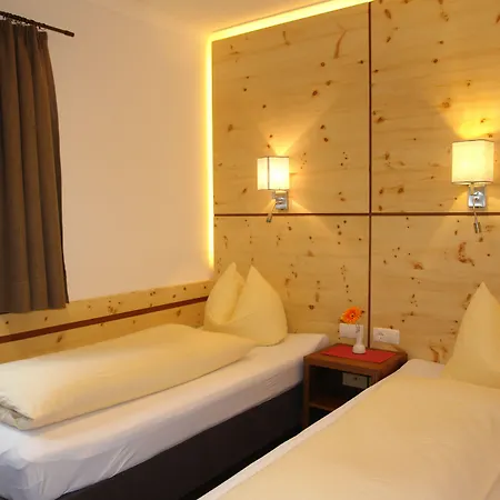 호텔 Sonnenhof Centrum 4*